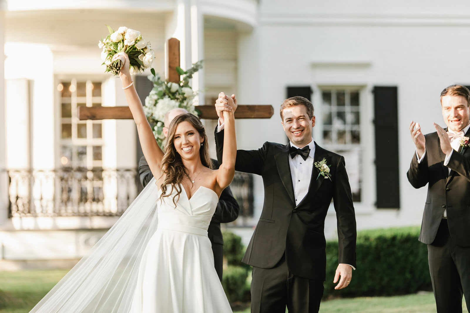 Outdoor Wedding vs Indoor Wedding – From The Professionals