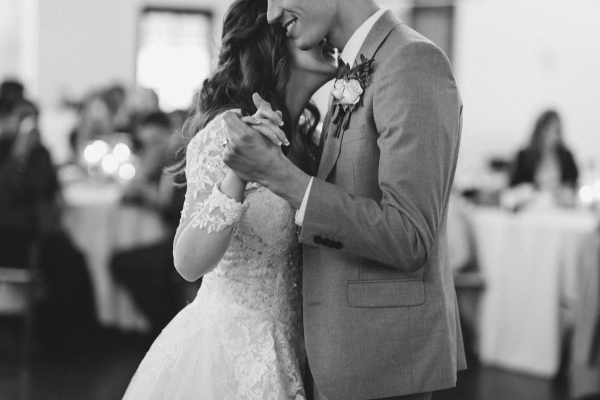 The Ultimate Guide to Choosing Your First Dance Wedding Song (+24 Song Ideas!)
